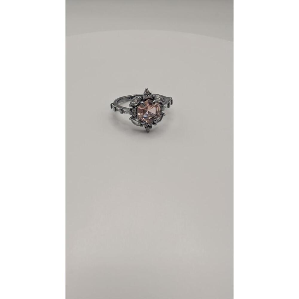 Silver Ring with Pink Gemstone and Intricate Design Size 6 - Picture 2 of 9